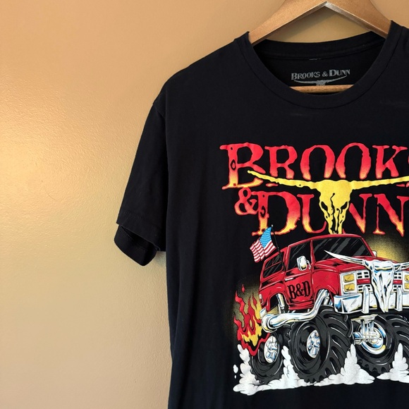 Brooks & Dunn Black Graphic Band Tee T-shirt Women’s L - Picture 4 of 6